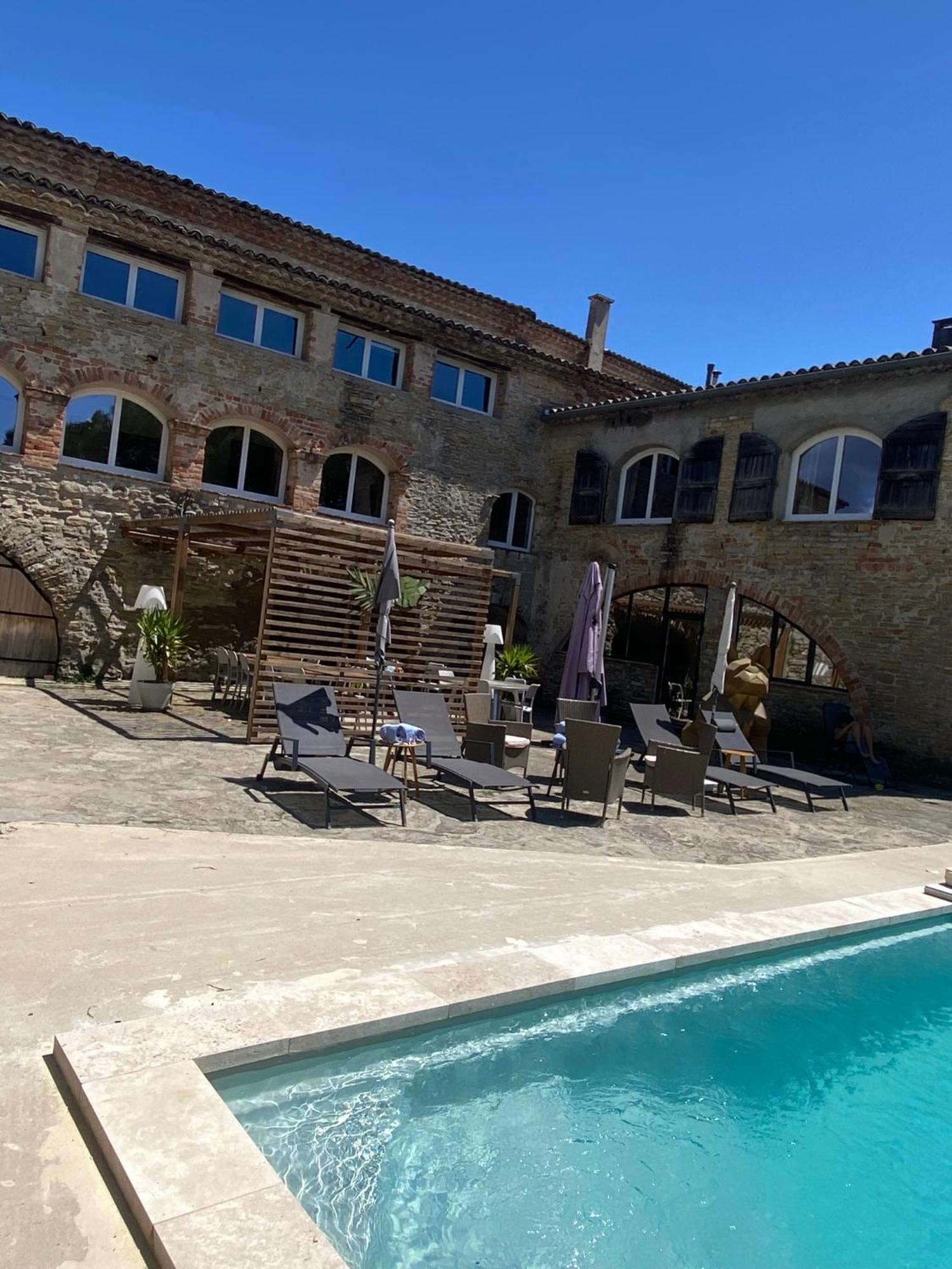 Logis Dans Ancien Relais De Poste Daire Saint Julien Les Rosiers Dış mekan fotoğraf